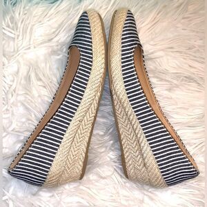 American Eagle Outfitters, Blue & White Stripe Espadrilles 2” Wedges, Size 7